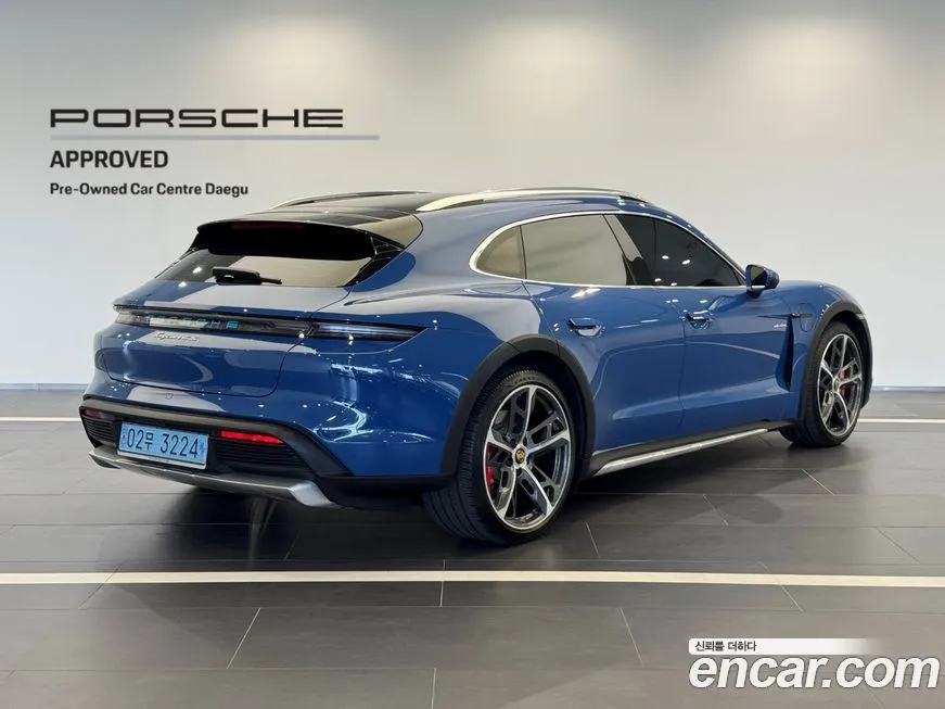 Porsche Taycan 2023 из KR, фото 4