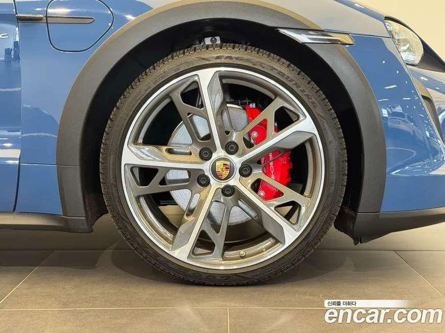 Porsche Taycan 2023 из KR, фото 9