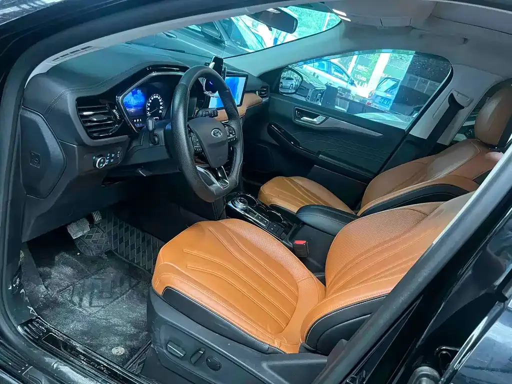 Ford Escape 2023 из CN, фото 8
