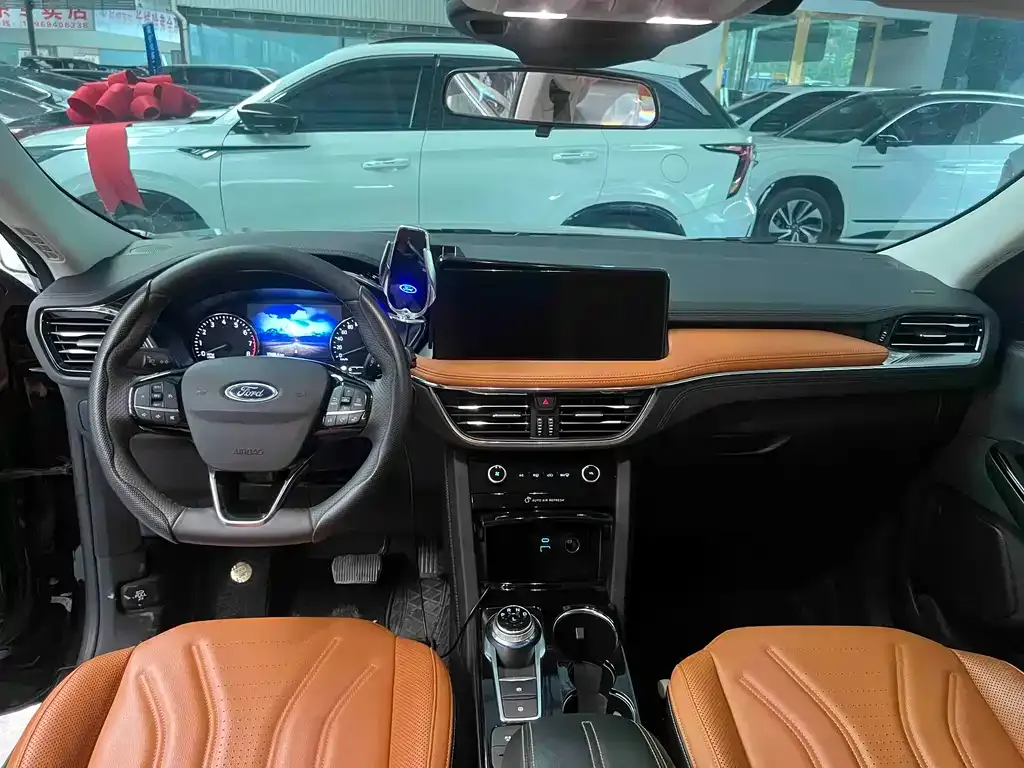 Ford Escape 2023 из CN, фото 10