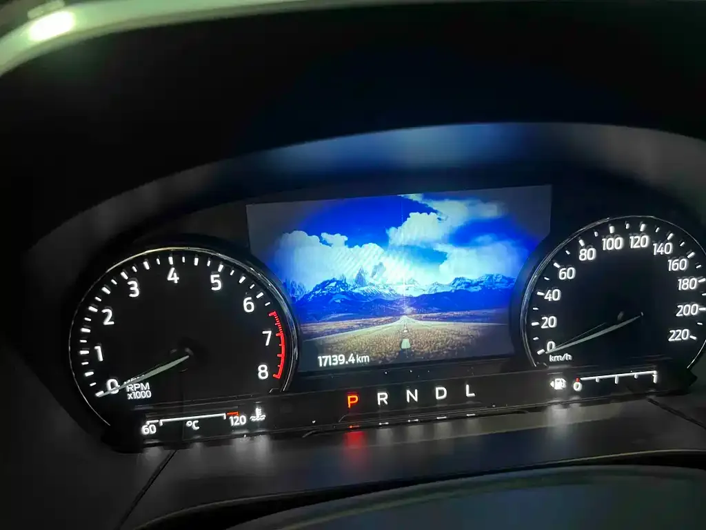 Ford Escape 2023 из CN, фото 2