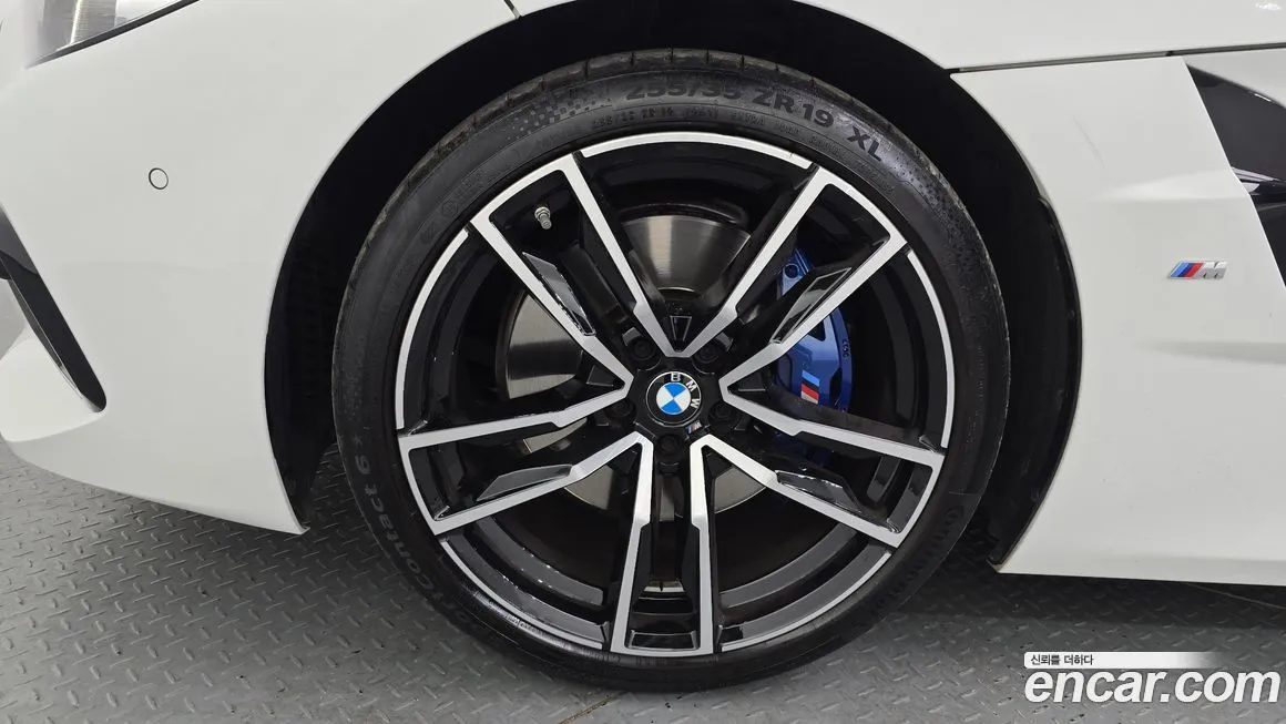 BMW Z4 2024 из KR, фото 4