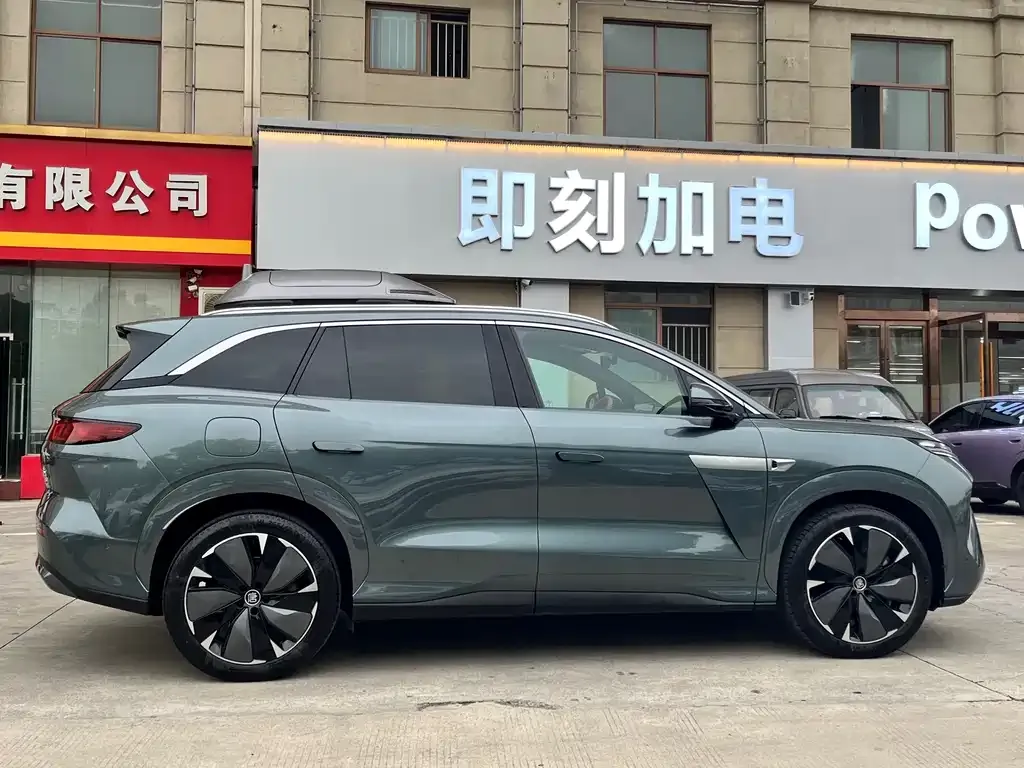 BYD Tang L — фото 5