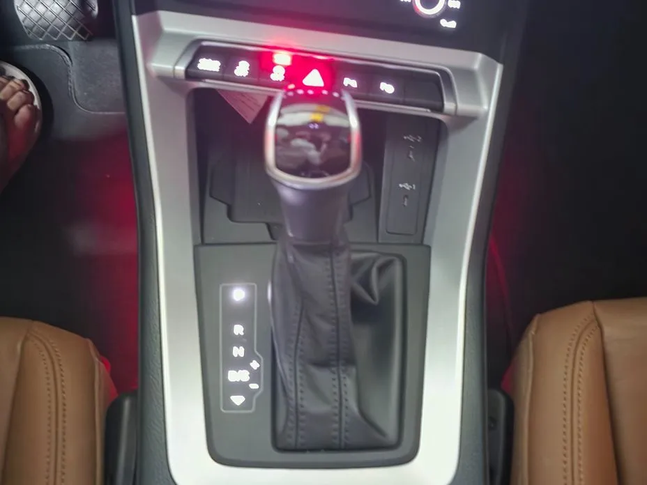 Audi Q3 2023 из KR, фото 4