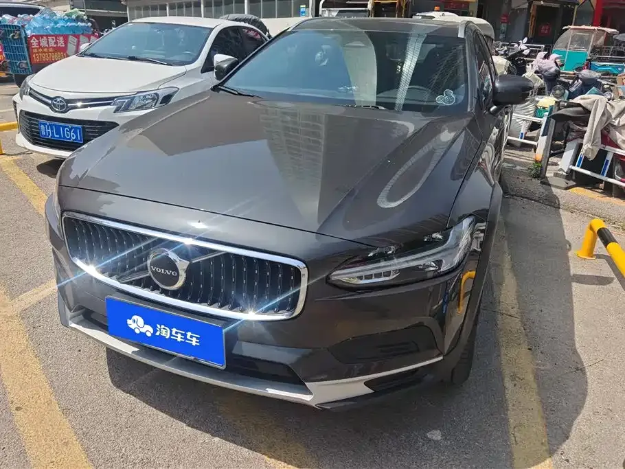 Volvo V90 2023 из CN, фото 9