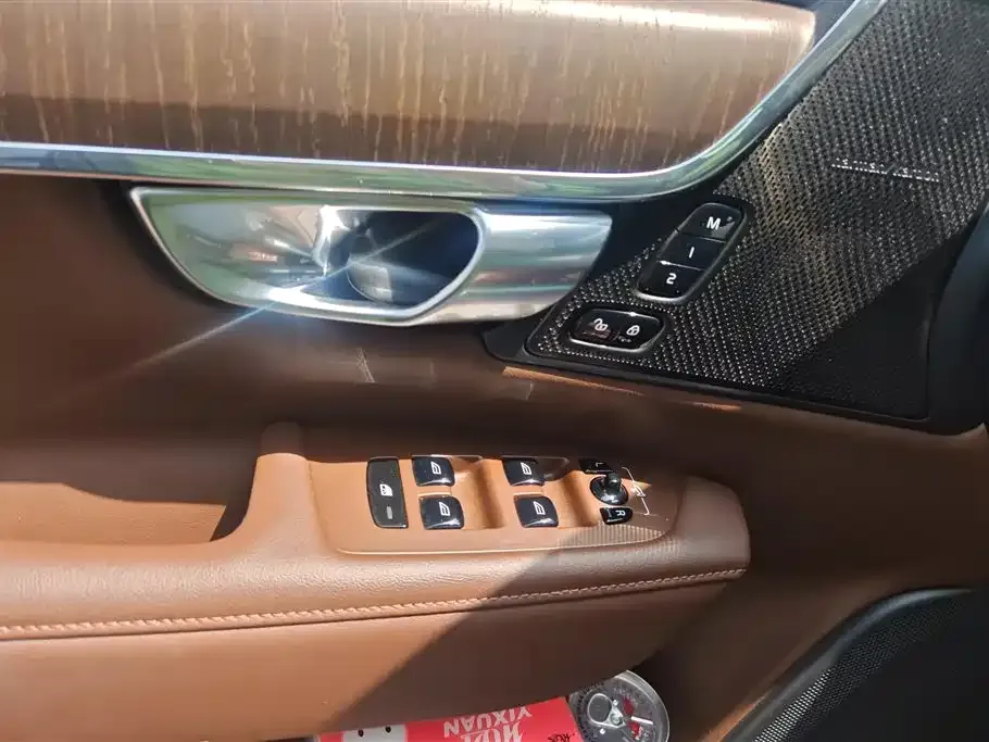 Volvo V90 2023 из CN, фото 2