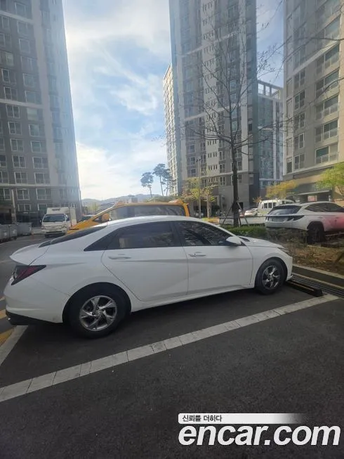 Hyundai AVANTE 2021 из KR, фото 3