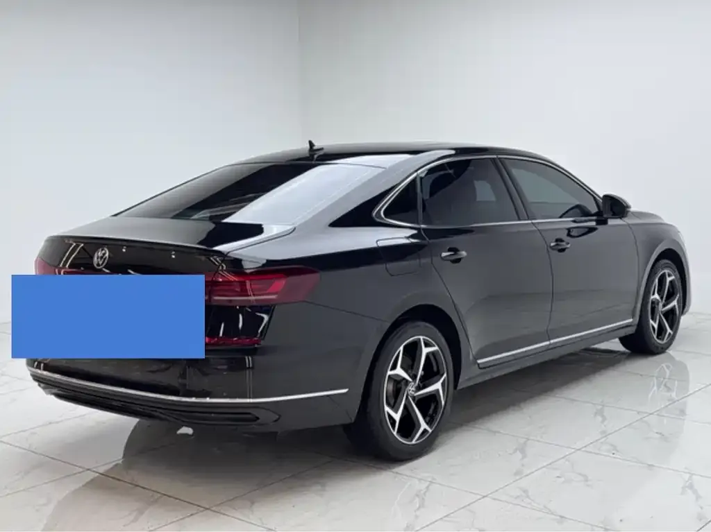 Volkswagen Passat — фото 10