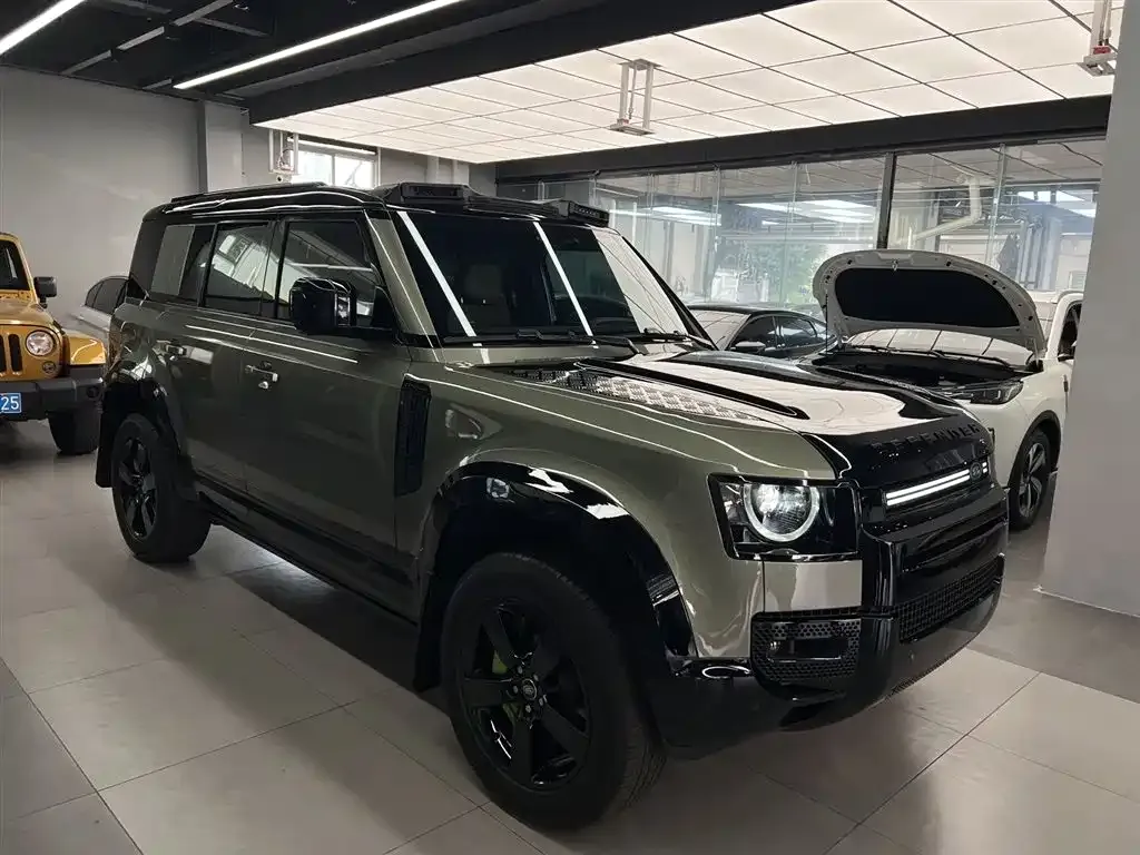 Land Rover Defender — фото 8