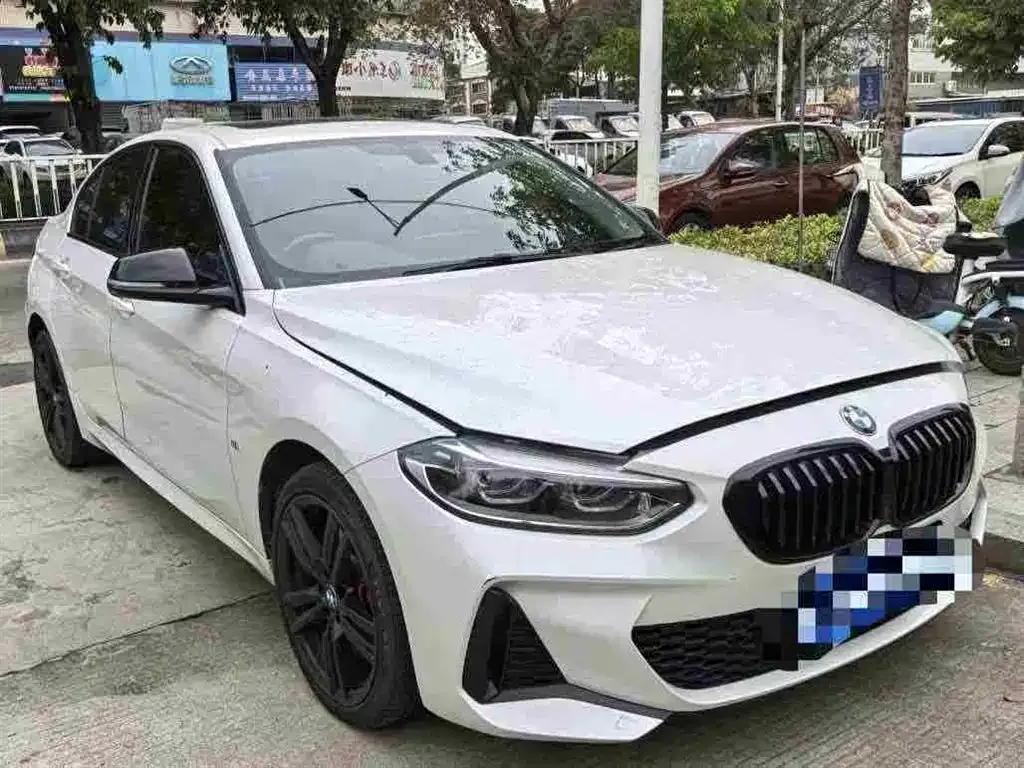 BMW 1 Series — фото 1