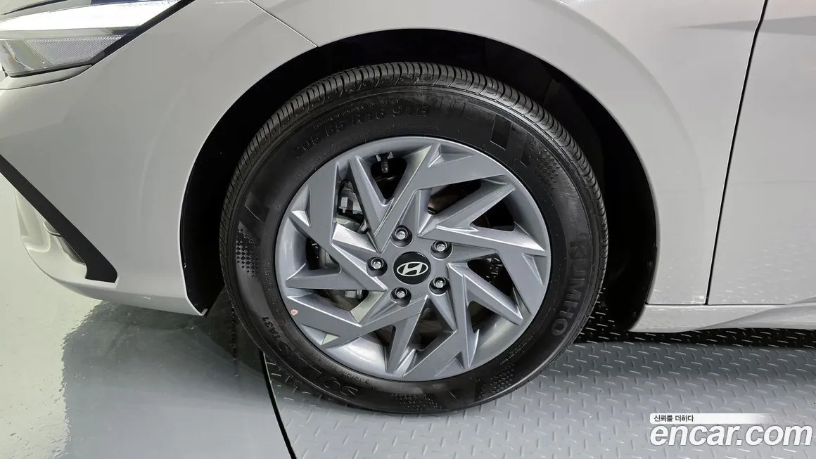 Hyundai AVANTE — фото 8
