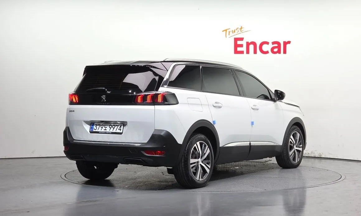 Peugeot 5008 2021 из KR, фото 3