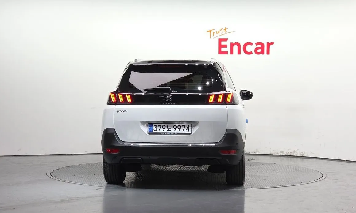 Peugeot 5008 2021 из KR, фото 2