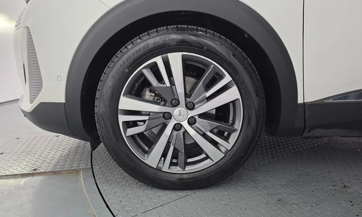 Peugeot 5008 2021 из KR, фото 8