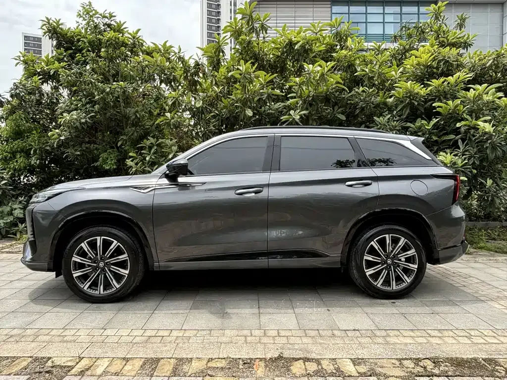 Changan CS75PLUS — фото 10