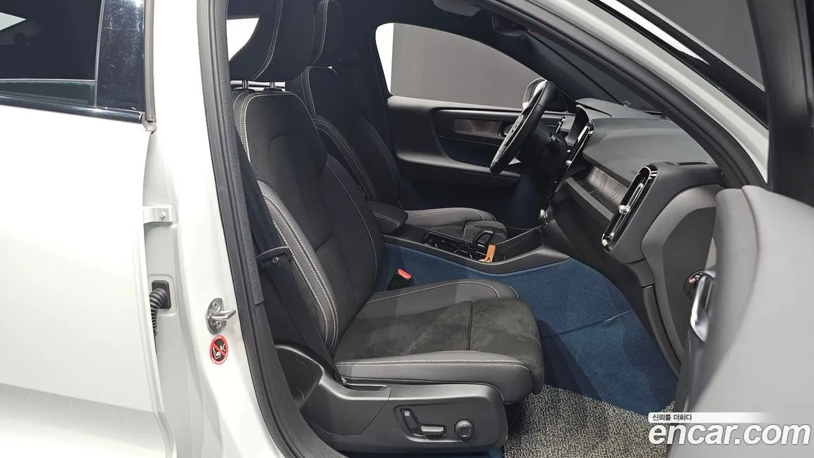 Volvo C40 2022 из KR, фото 5