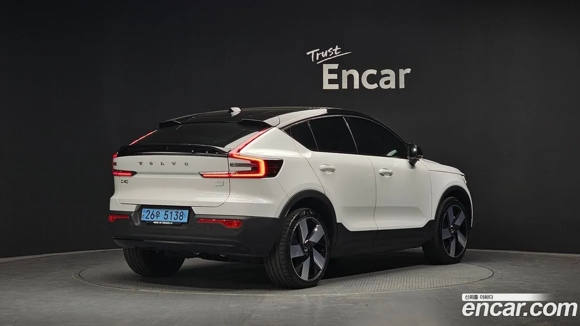 Volvo C40 2022 из KR, фото 9