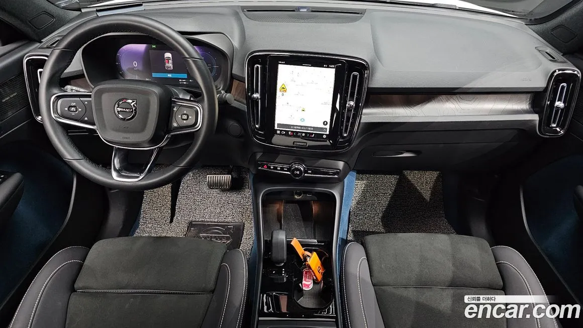 Volvo C40 2022 из KR, фото 8