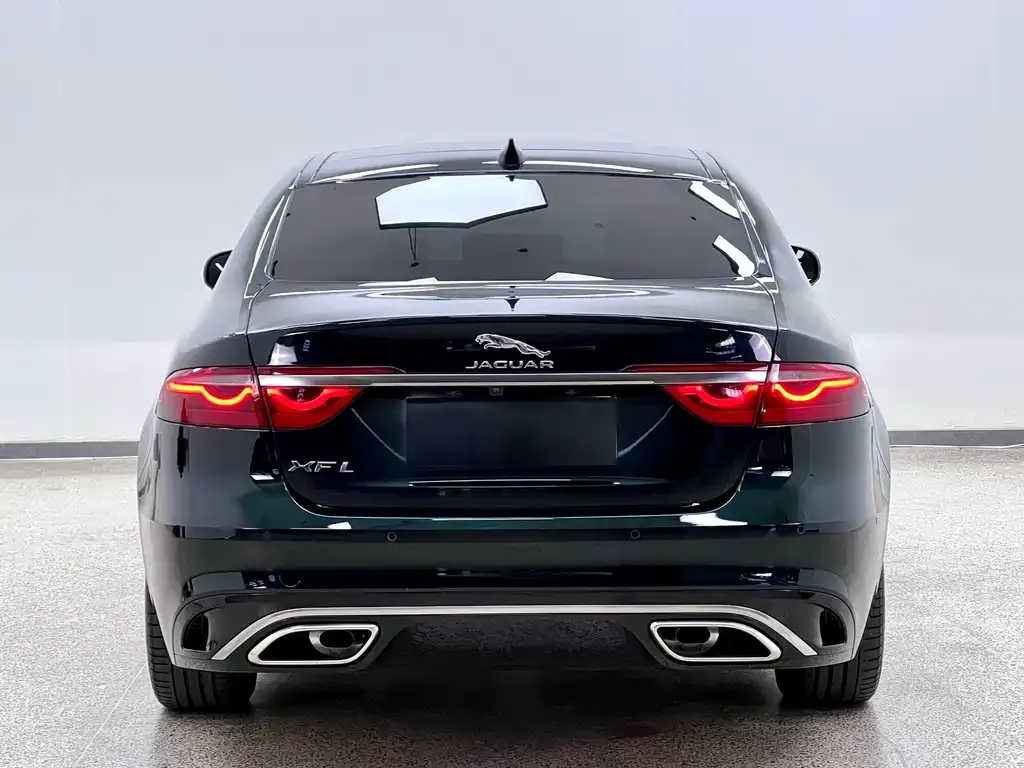 Jaguar XFL — фото 7