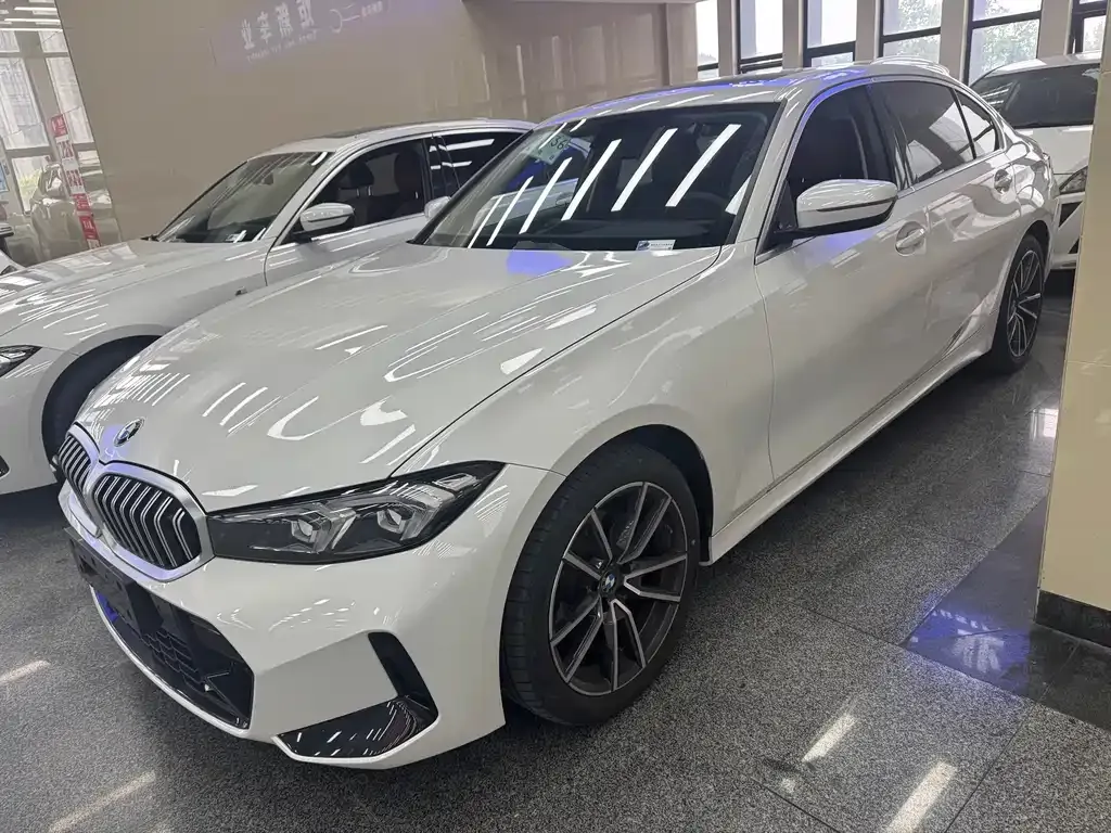 BMW 3 Series — фото 1