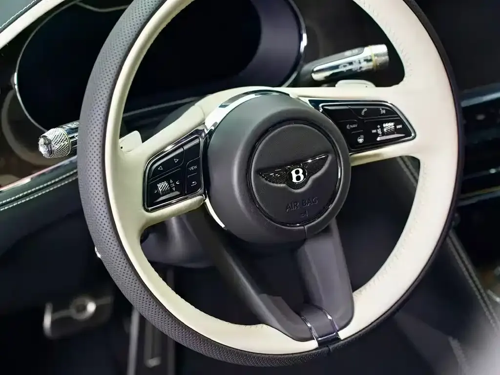 Bentley Flying Spur PHEV 2022 из CN, фото 6