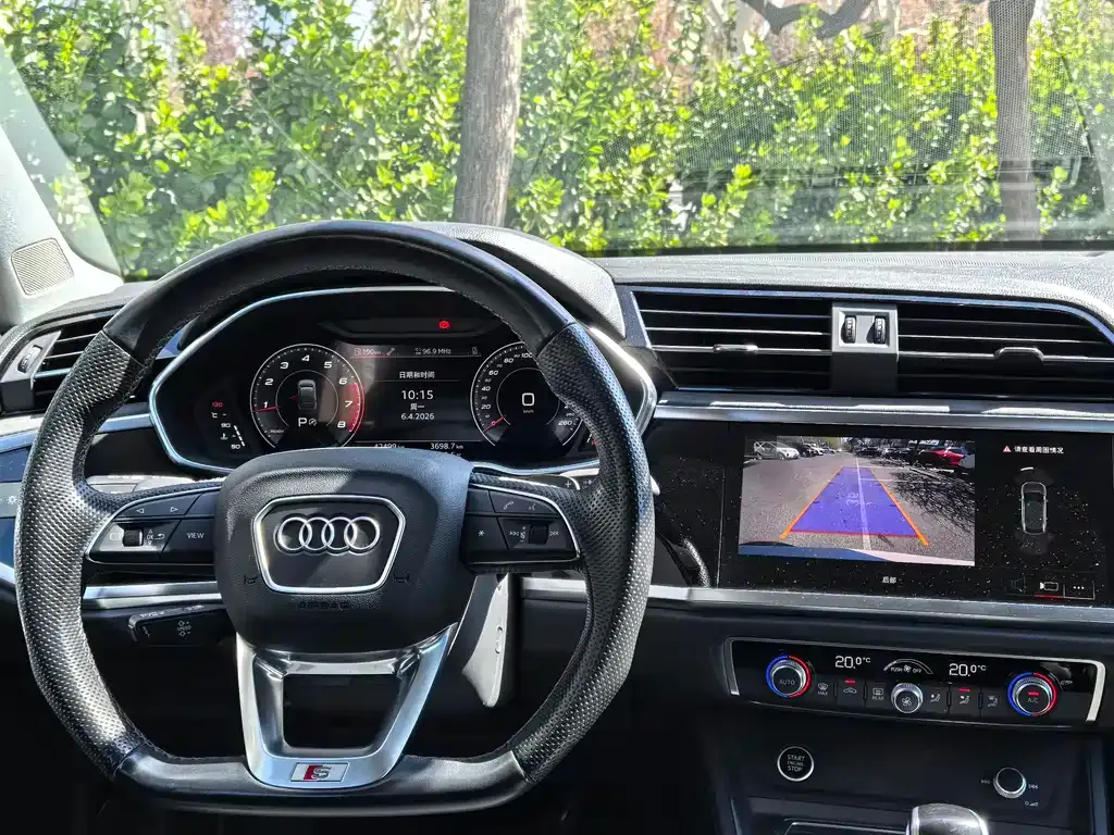 Audi Q3 Sportback — фото 4