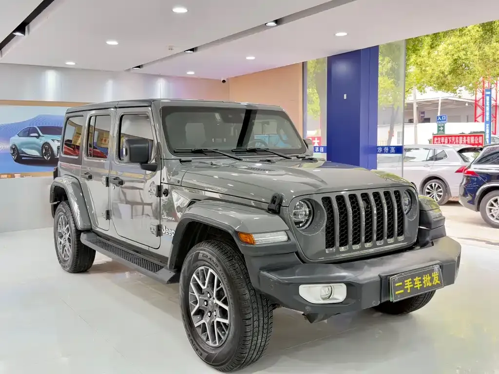Jeep Wrangler PHEV 2022 из CN, фото 4