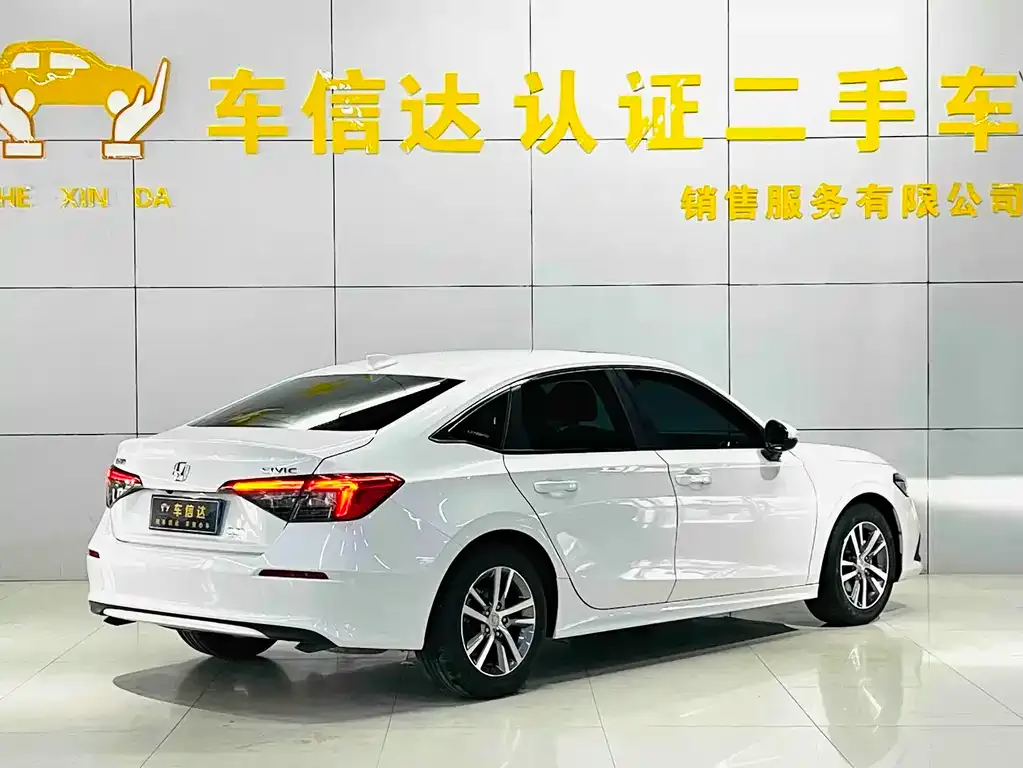 Honda Civic — фото 2