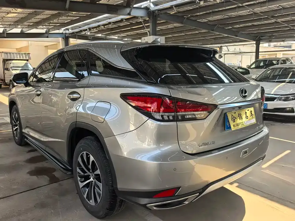 Lexus RX — фото 8
