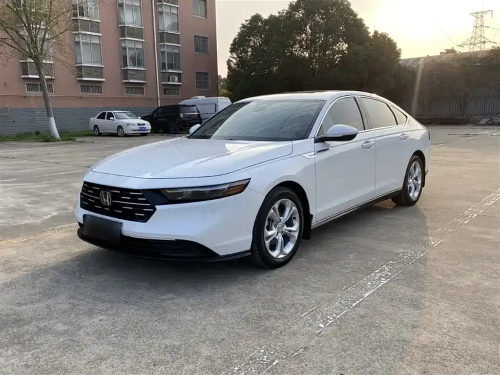 Honda Accord — фото 6