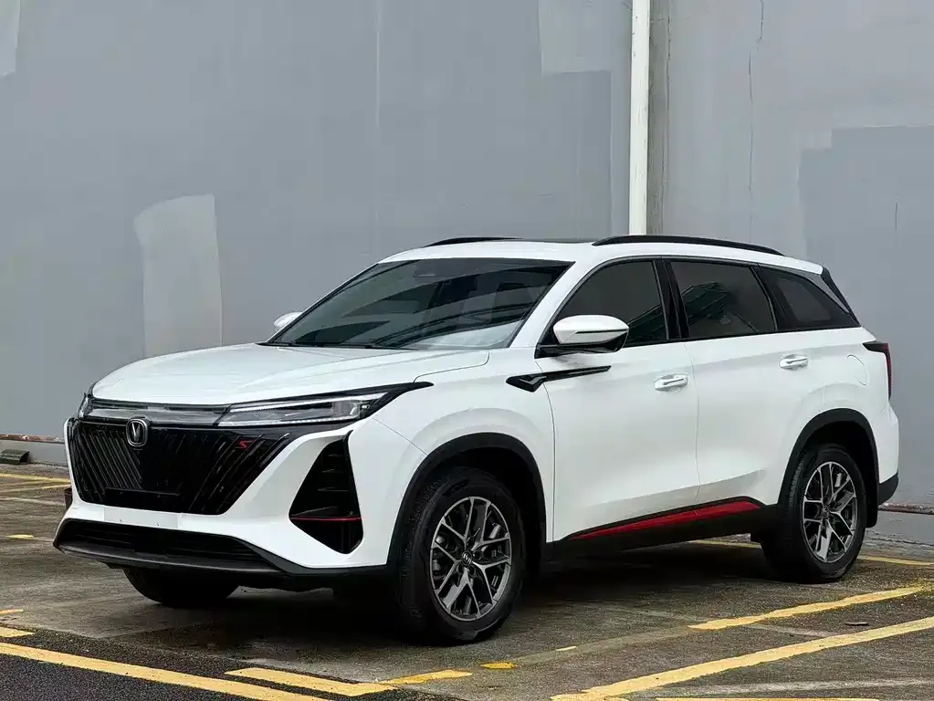 Changan CS75PLUS — фото 1