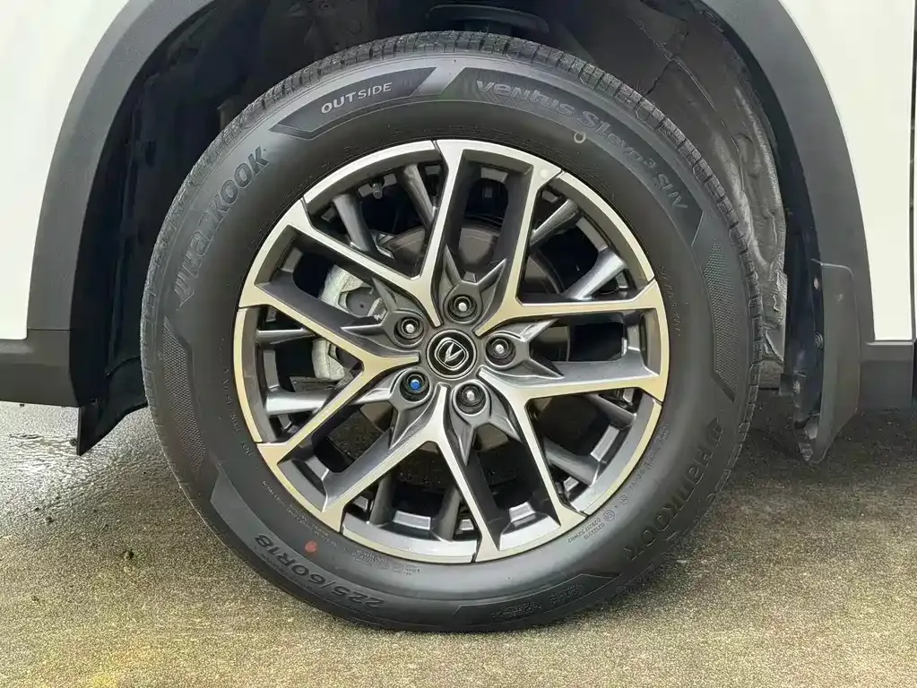 Changan CS75PLUS — фото 10