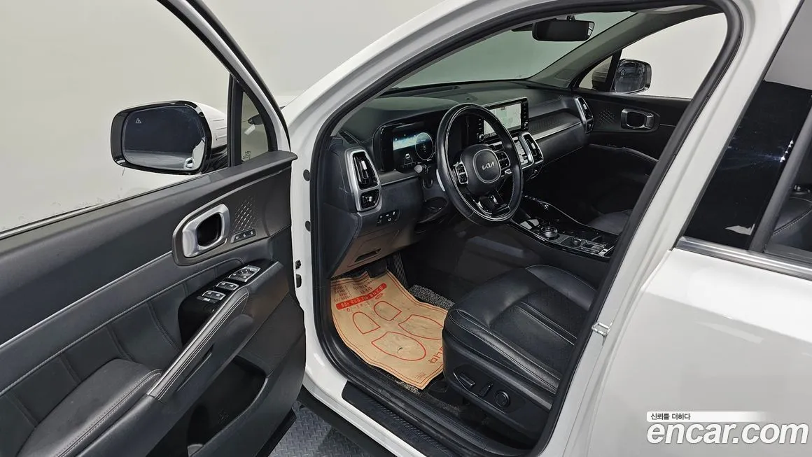 Kia Sorento — фото 8