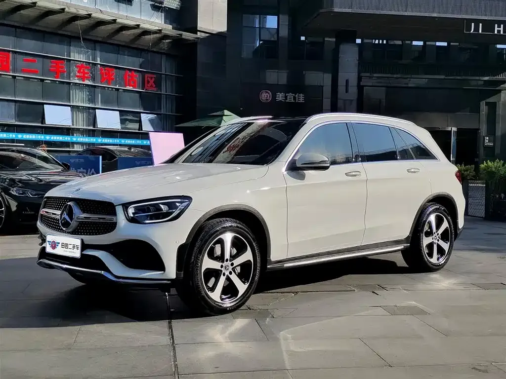 Mercedes-Benz GLC — фото 1