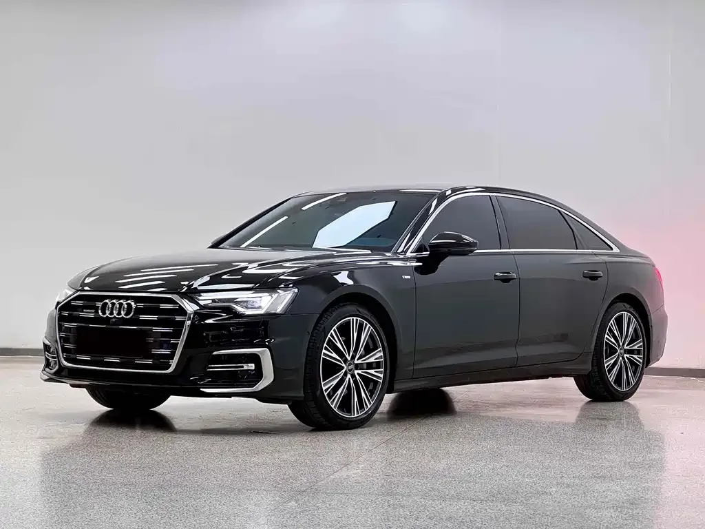 Audi A6L — фото 1