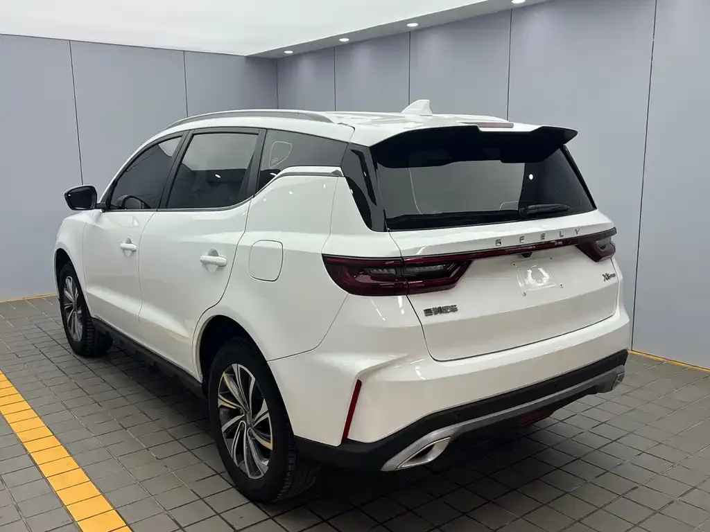 Geely Vision X6 — фото 4