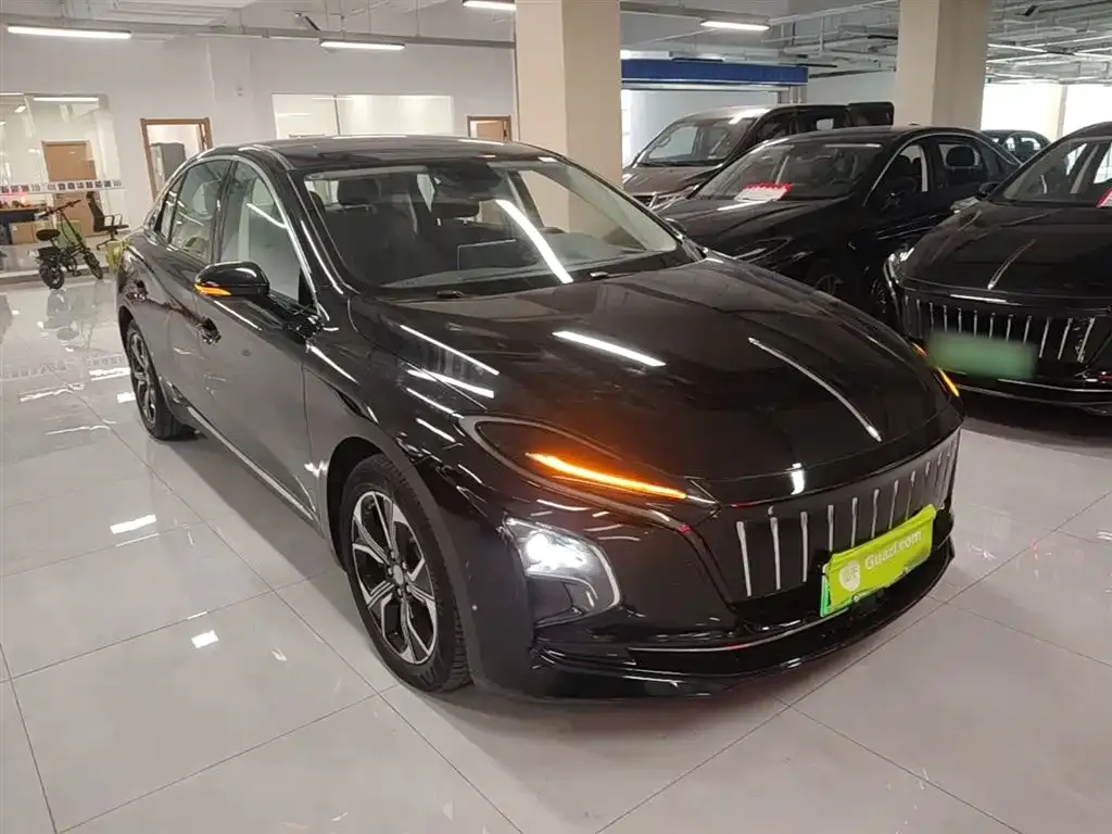 Hongqi E-QM5 — фото 2