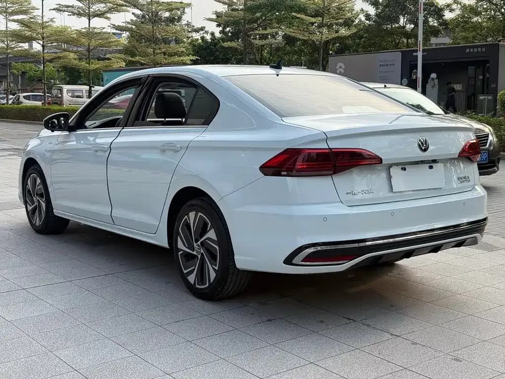 Volkswagen Bora 2023 из CN, фото 7
