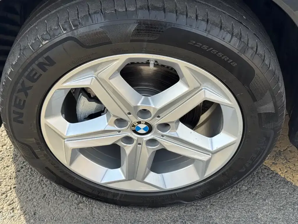 BMW X1 — фото 9