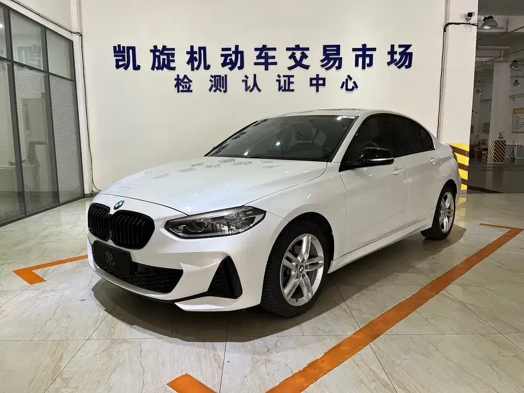 BMW 1 Series — фото 1