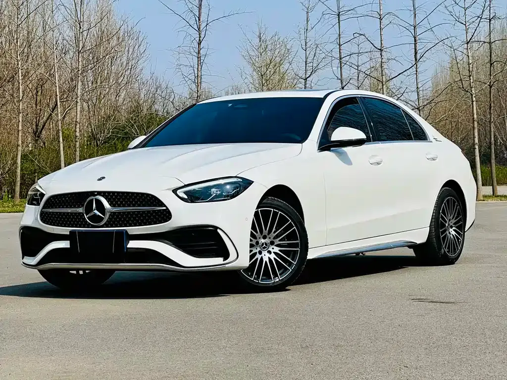 Mercedes-Benz C-Class — фото 1