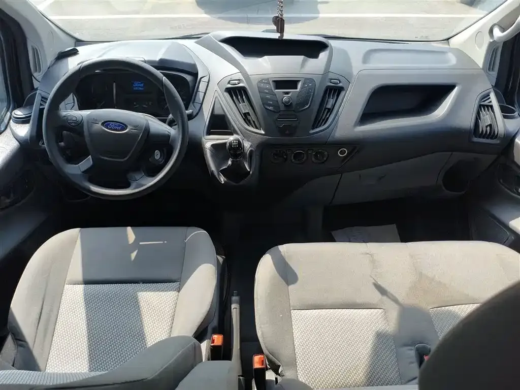 Ford Transit 2021 из CN, фото 8