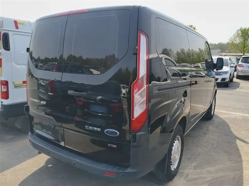 Ford Transit 2021 из CN, фото 10
