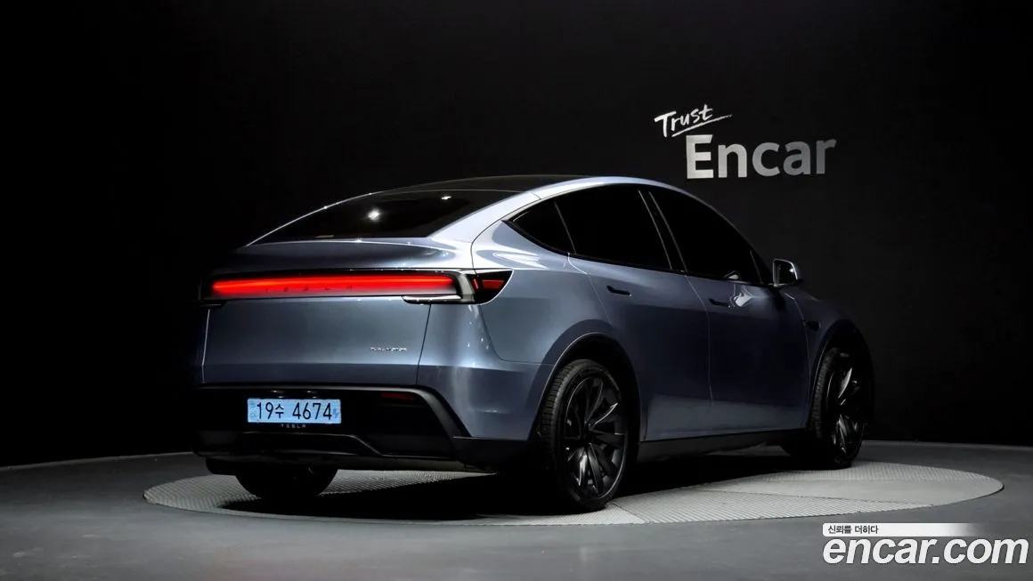 Tesla Model Y — фото 2