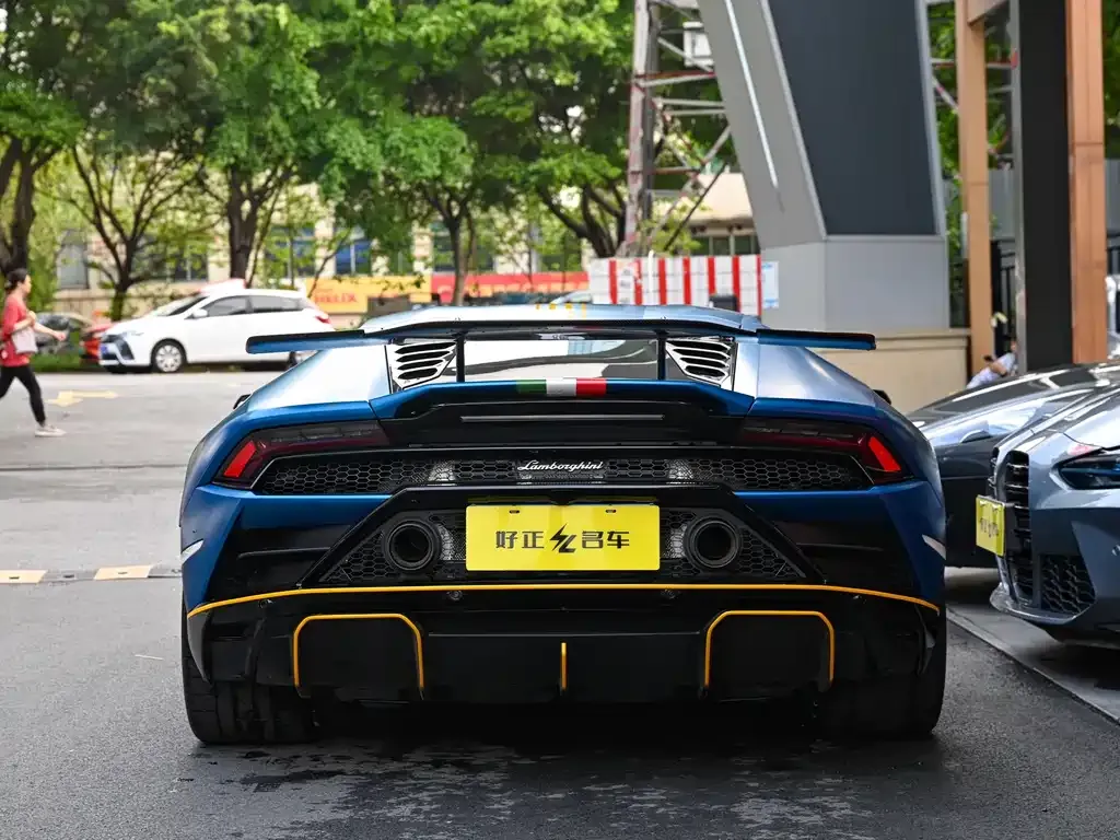 Lamborghini Huracan — фото 8