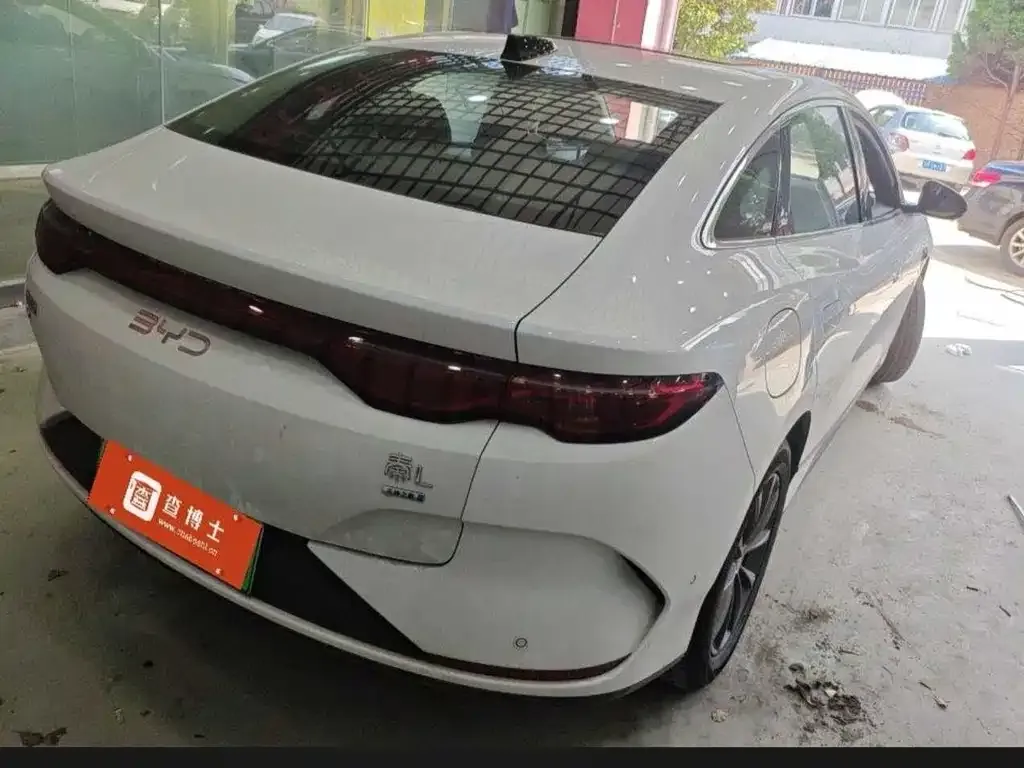 BYD Qin L — фото 6