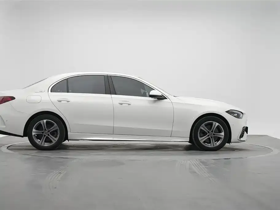Mercedes-Benz C-Class — фото 2