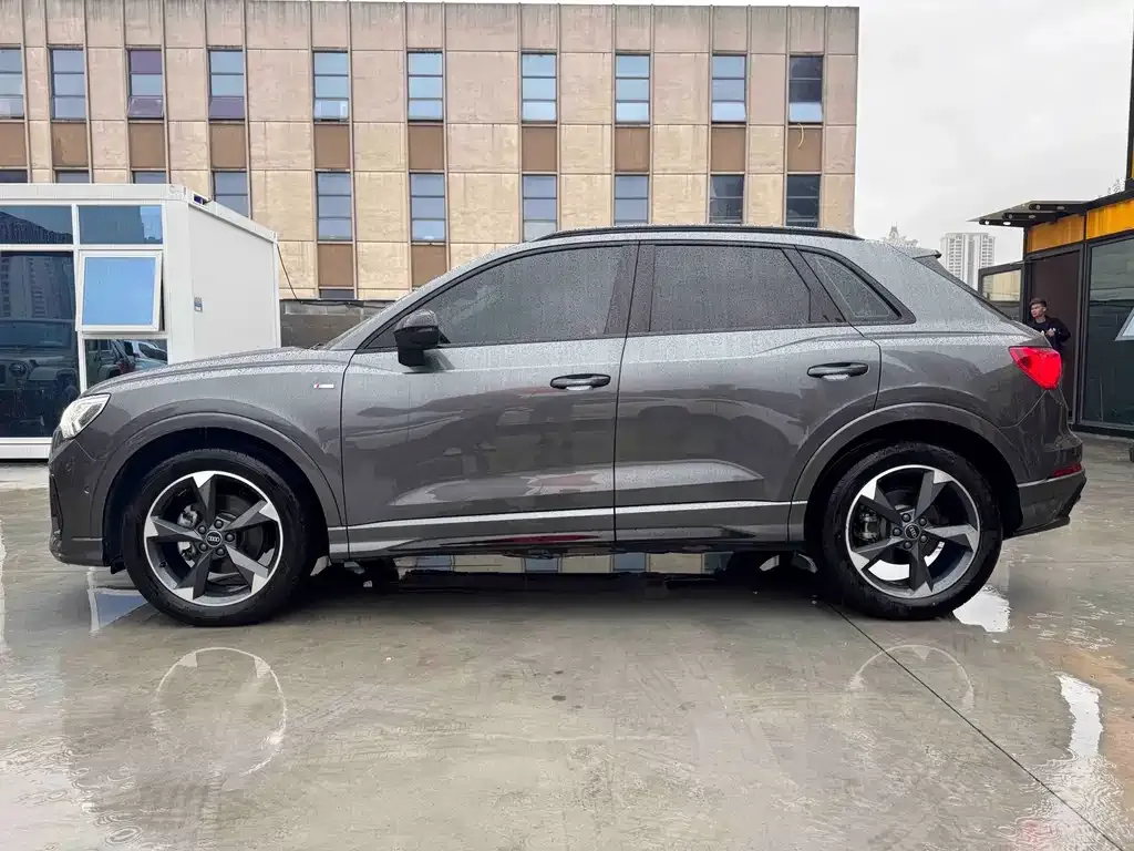 Audi Q3 — фото 9
