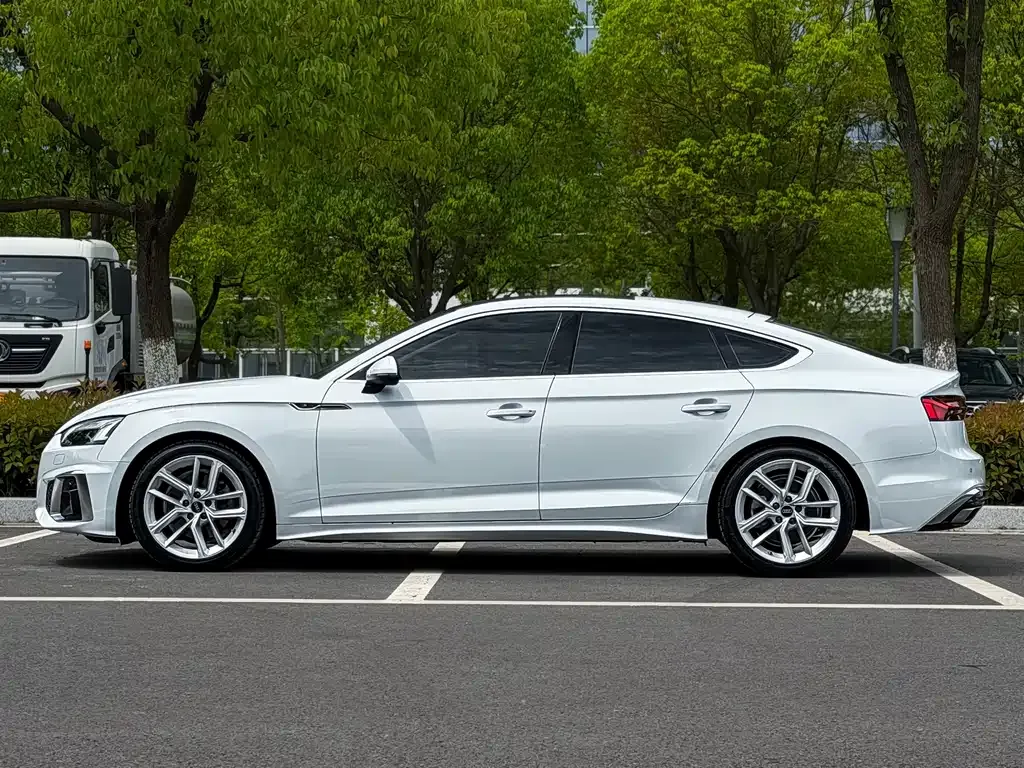 Audi A5 (Import) — фото 9