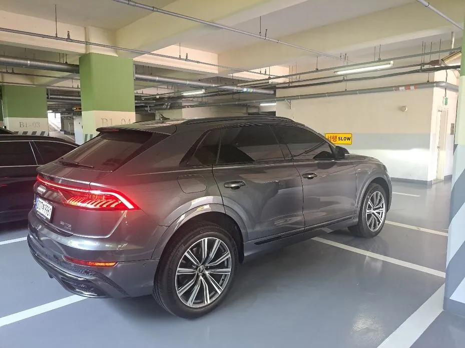 Audi Q8 — фото 10